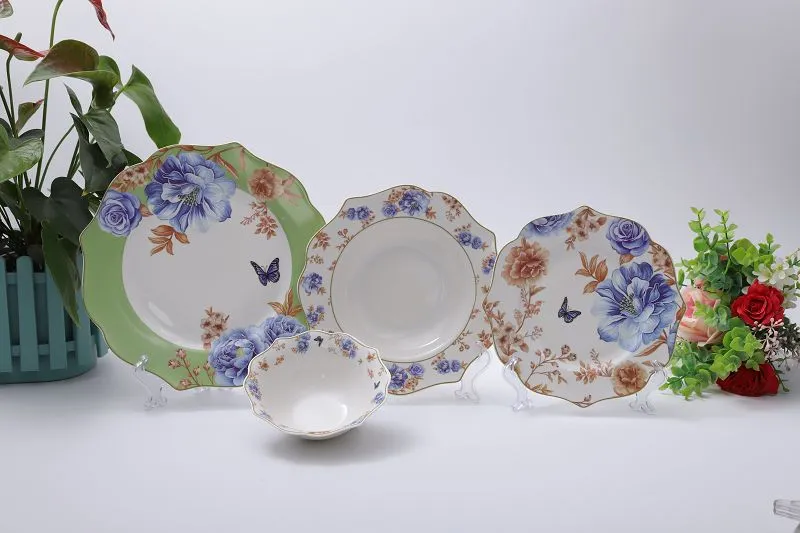 Veselă neregulată din ceramică