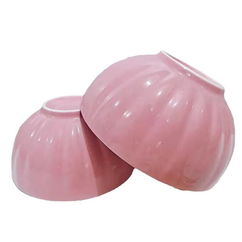 Bol cu ​​tăiței adânc